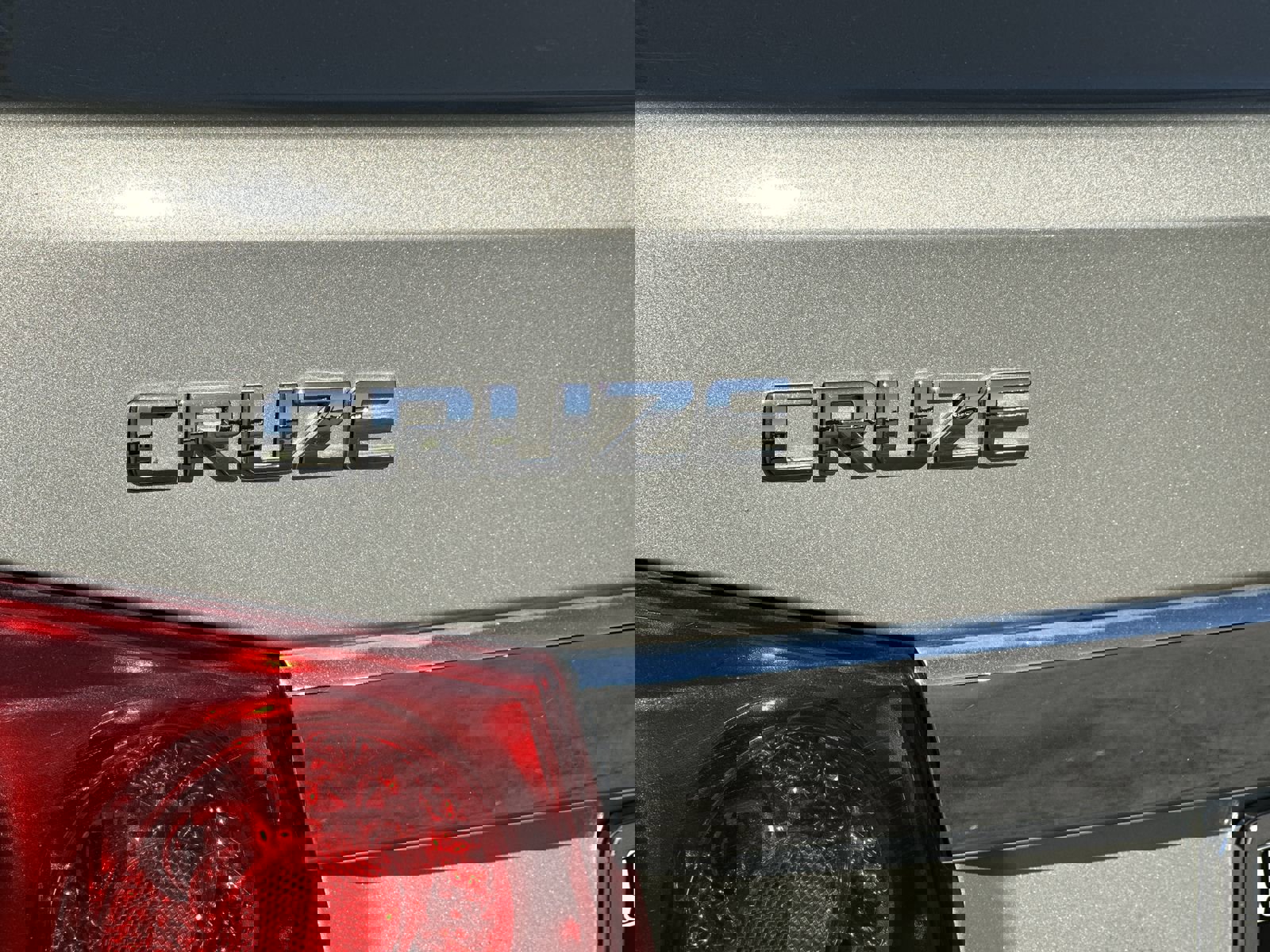 Used 2014 Chevrolet Cruze LT w/ Enhanced Safety Package image 23