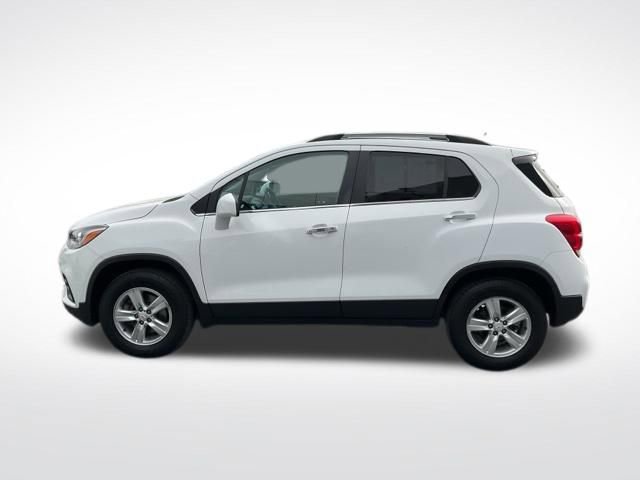 Used 2020 Chevrolet Trax LT w/ LT Convenience Package image 12