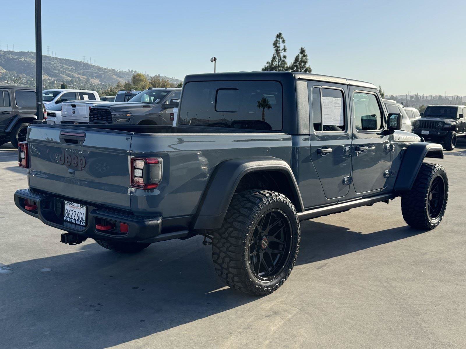 Certified 2026 Jeep Gladiator Rubicon AWD/4WD image 7