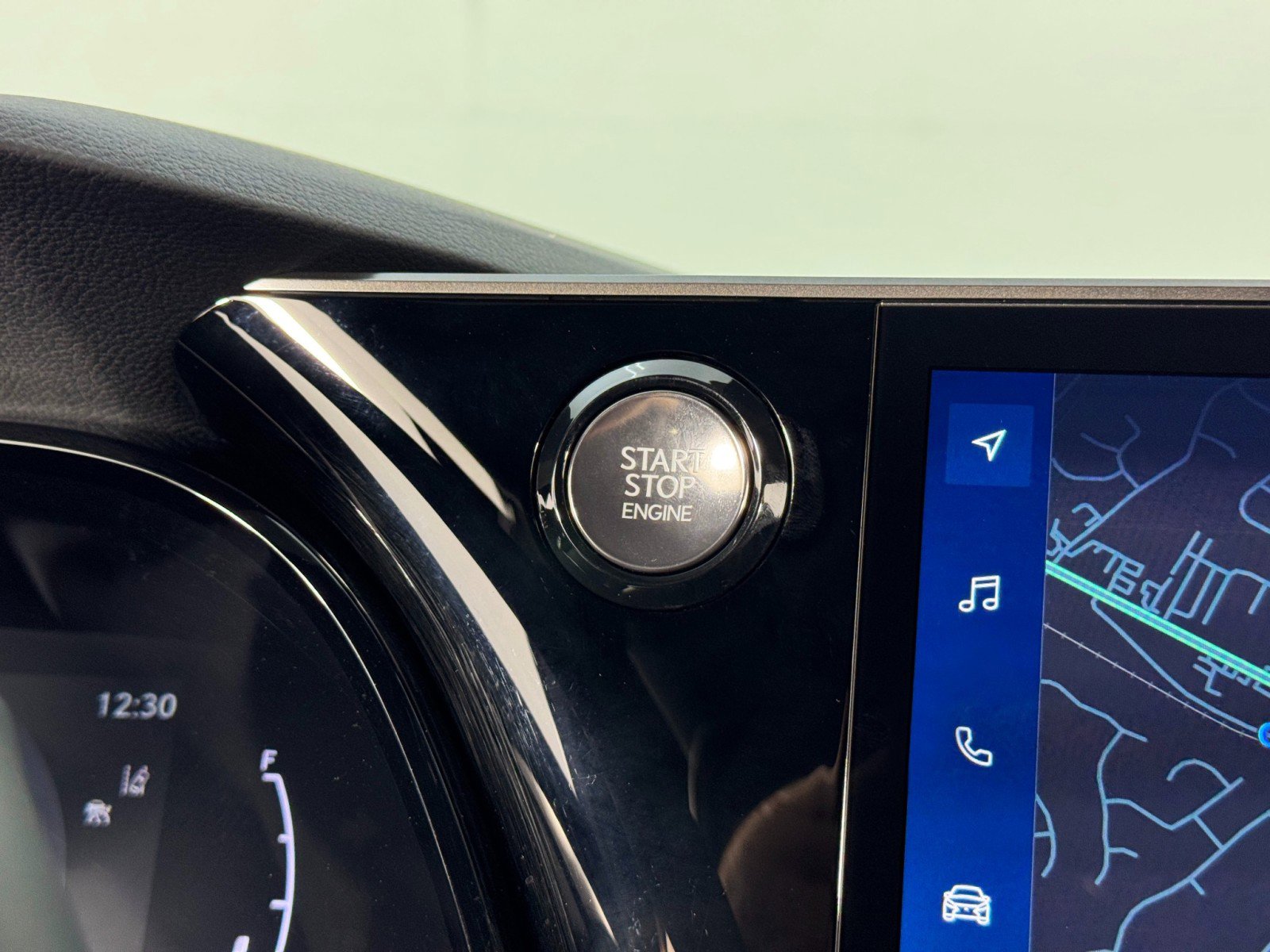 Used 2023 Lexus RX 350 Luxury w/ Cold Area Package image 25