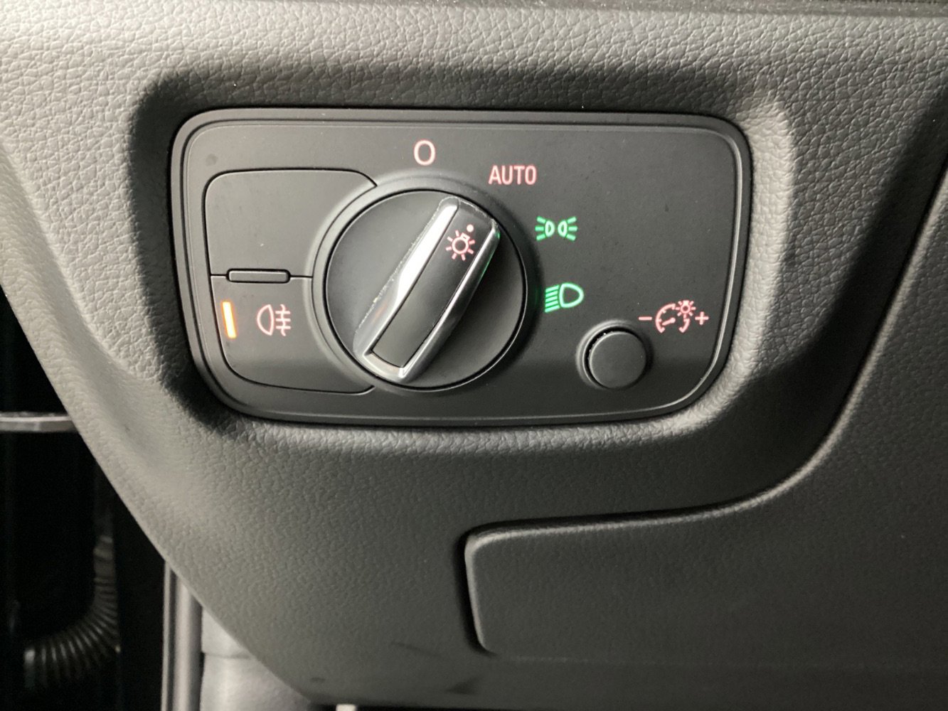 Used 2016 Audi A3 1.8T Premium image 38