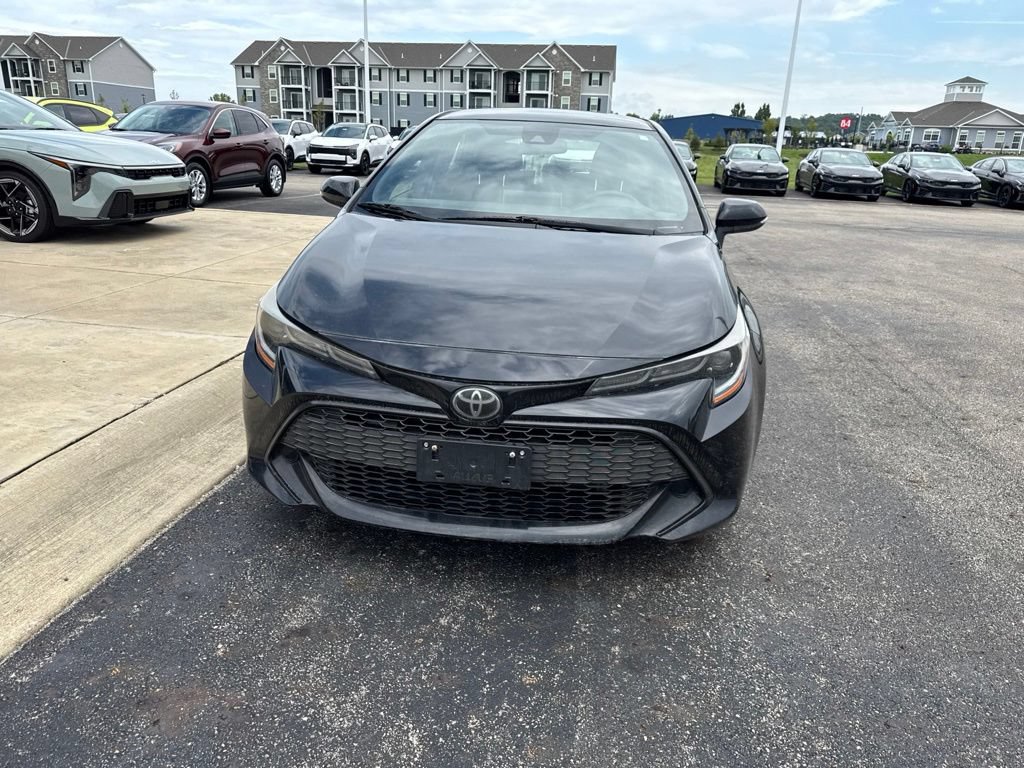 Used 2021 Toyota Corolla SE FWD image 2