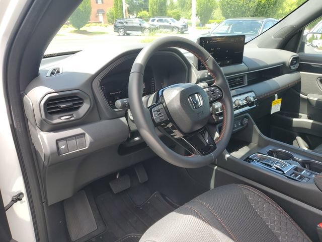 New 2026 Honda Pilot Sport image 13