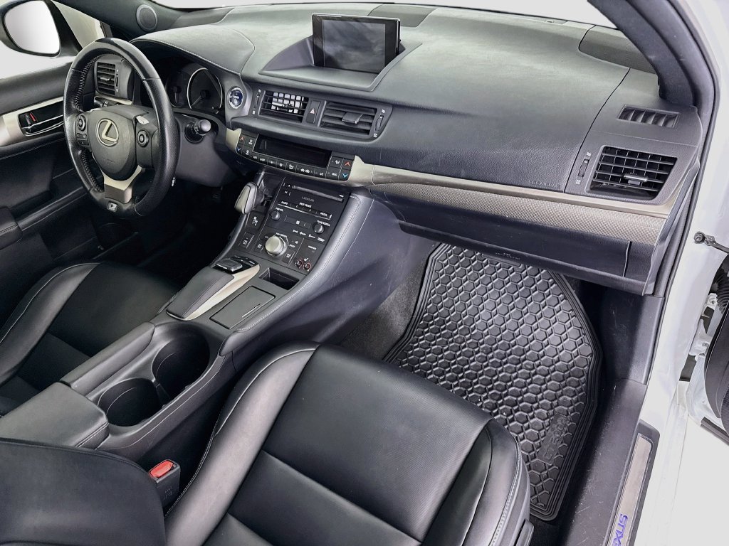 Used 2017 Lexus CT 200h w/ Navigation System Package FWD image 17