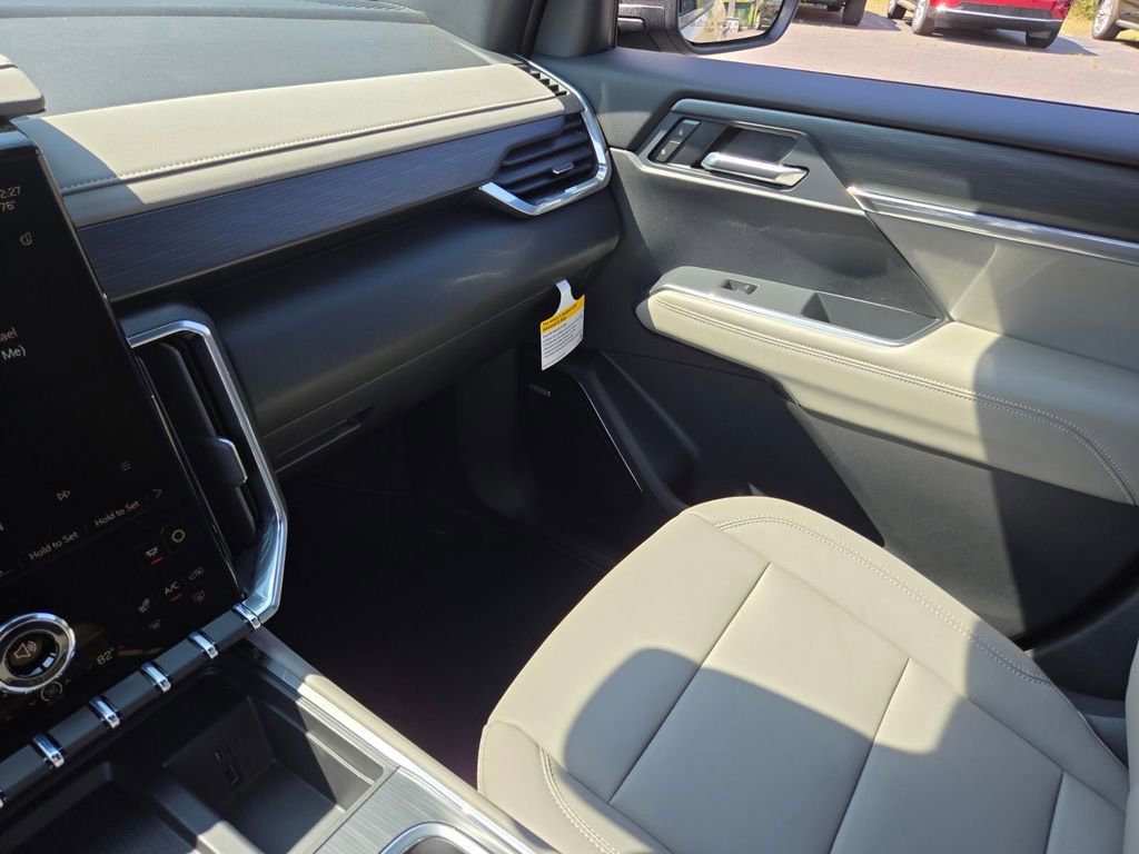 New 2026 GMC Acadia Elevation w/ Elevation Premium Package FWD image 23