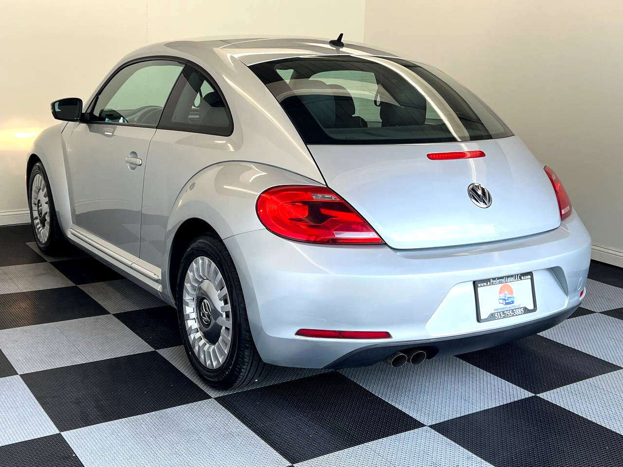 Used 2013 Volkswagen Beetle 2.5 image 4