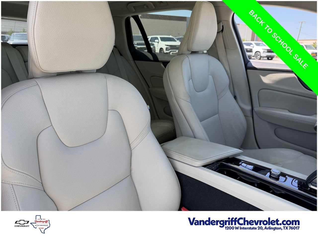 Used 2025 Volvo V60 B5 Cross Country Plus AWD/4WD image 25