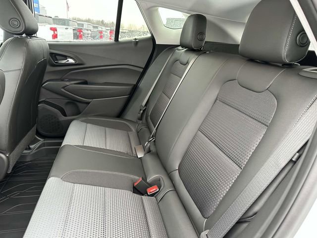 New 2025 Chevrolet Trax LT w/ Driver Confidence Package image 11