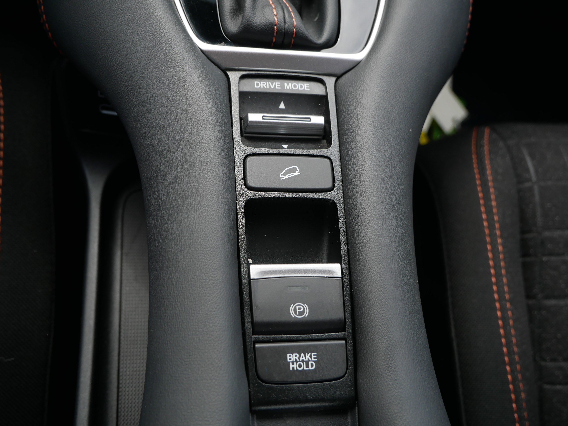 Certified 2024 Honda HR-V Sport image 32