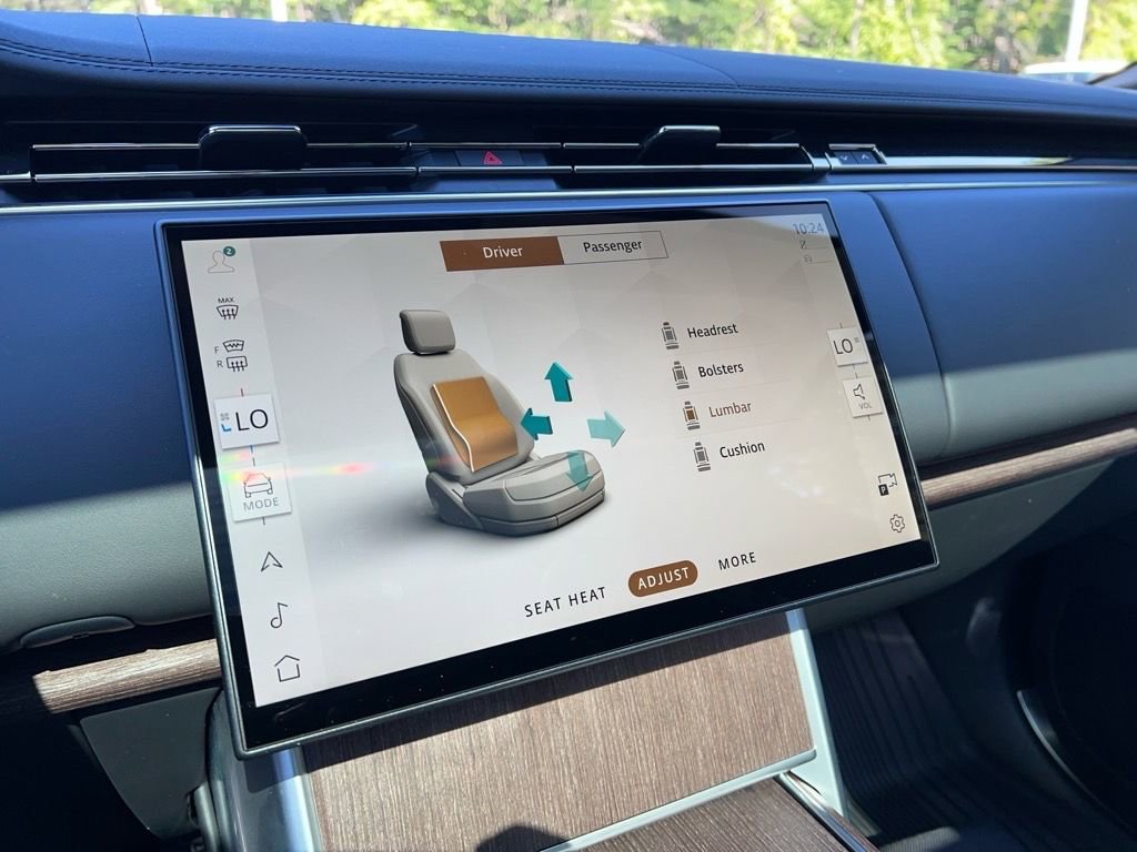 New 2025 Land Rover Range Rover SE image 19