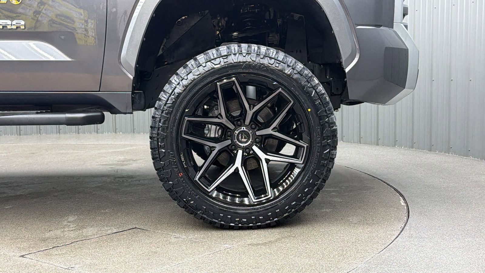 Used 2025 Toyota Tundra Limited image 10