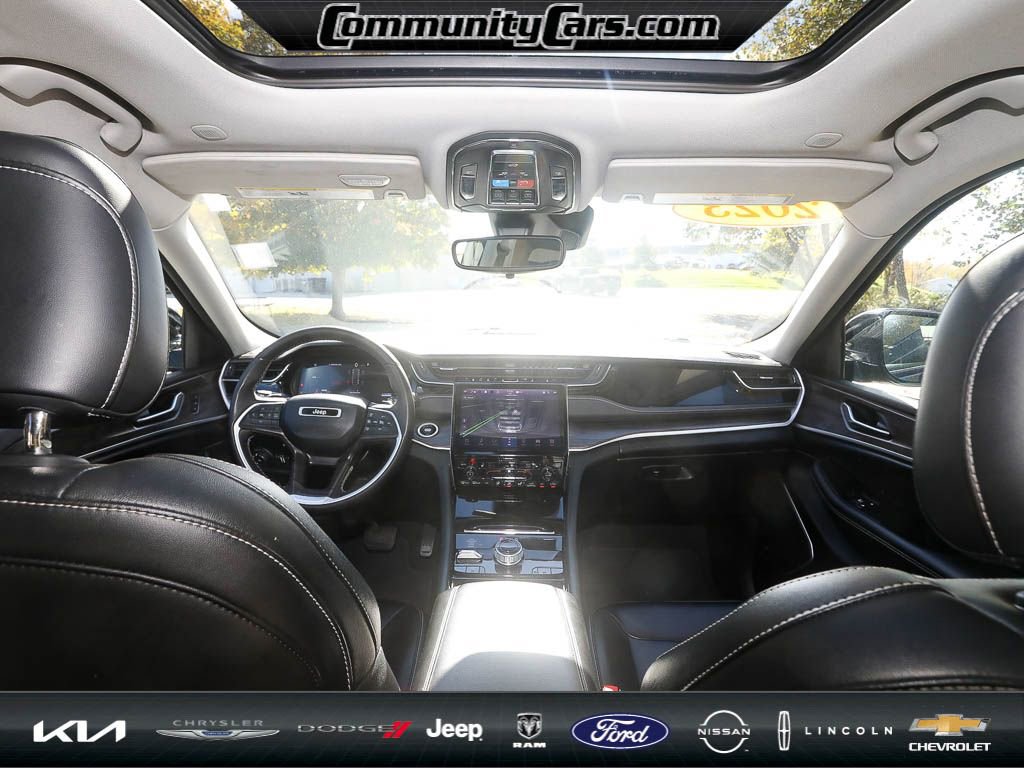 Used 2023 Jeep Grand Cherokee 4WD 4xe image 24