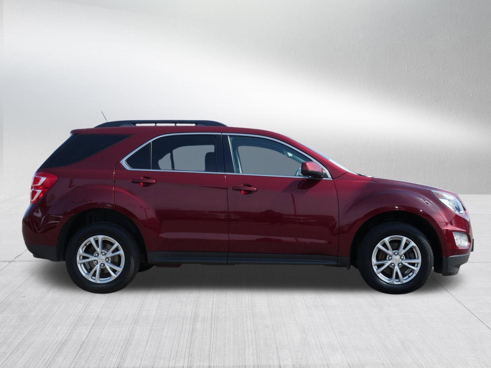 Used 2017 Chevrolet Equinox LT w/ Convenience Package image 8
