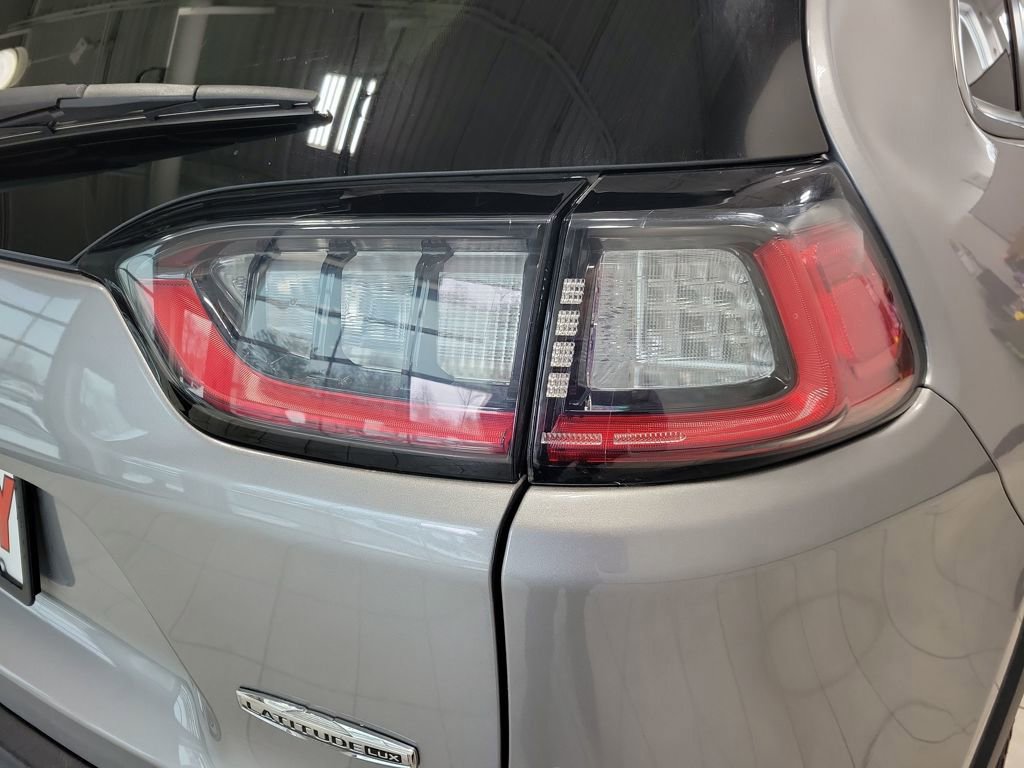 Used 2021 Jeep Cherokee Latitude Lux image 12