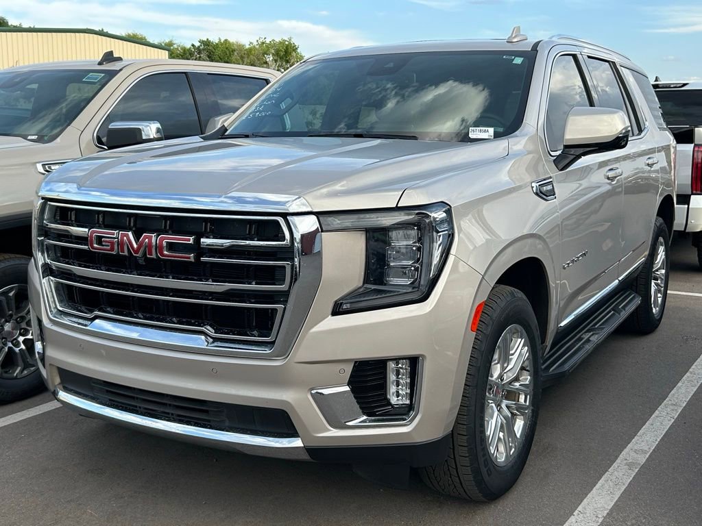 Used 2024 GMC Yukon SLT w/ SLT Luxury Package image 1