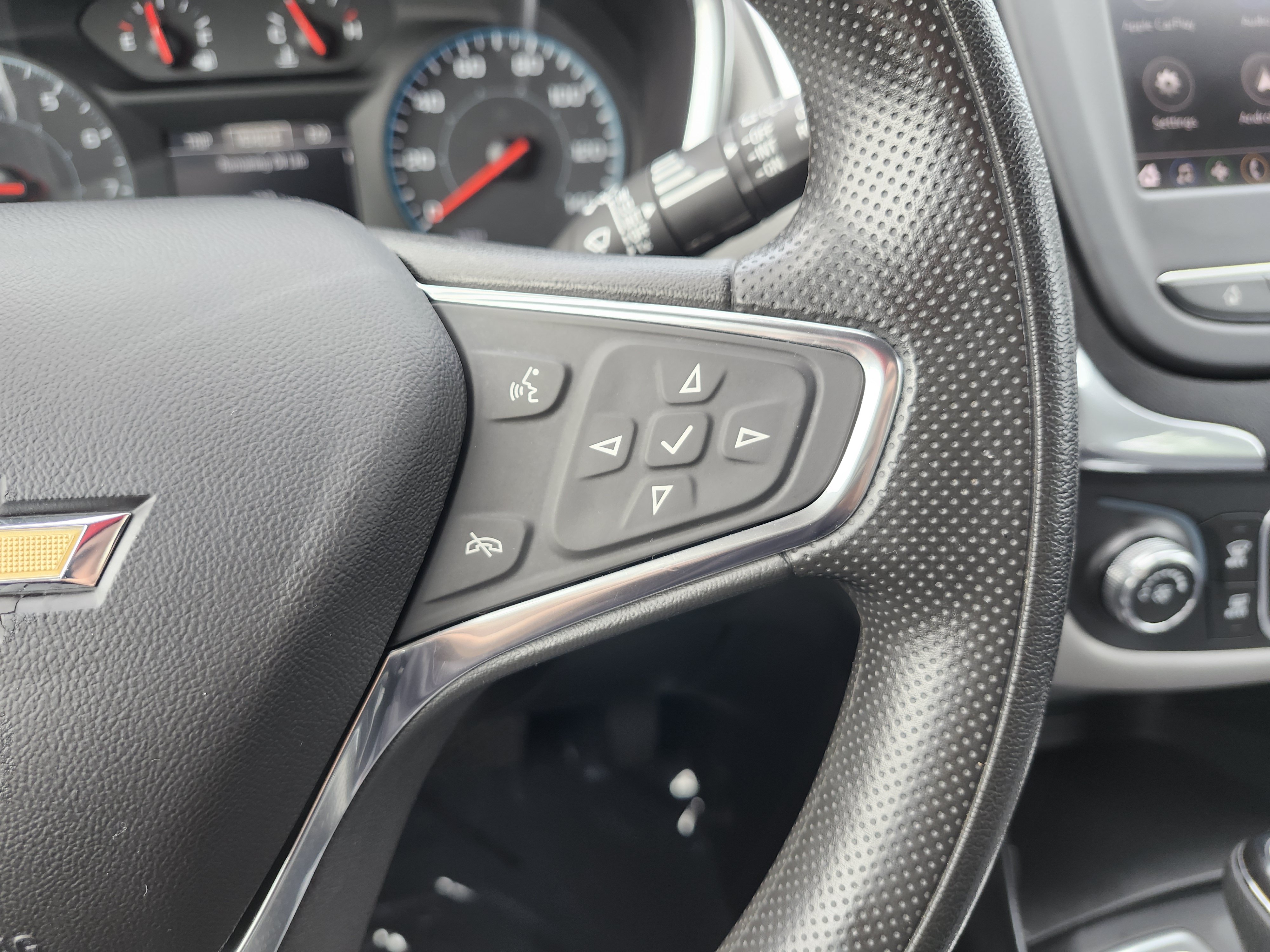 Used 2020 Chevrolet Equinox LS AWD/4WD image 33