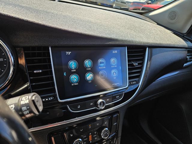 Used 2019 Buick Encore Essence FWD image 28