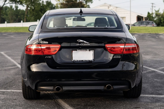 Used 2018 Jaguar XE Premium AWD/4WD image 7