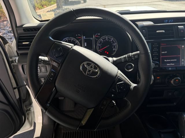 Used 2021 Toyota 4Runner Venture w/ Moonroof Package AWD/4WD image 9