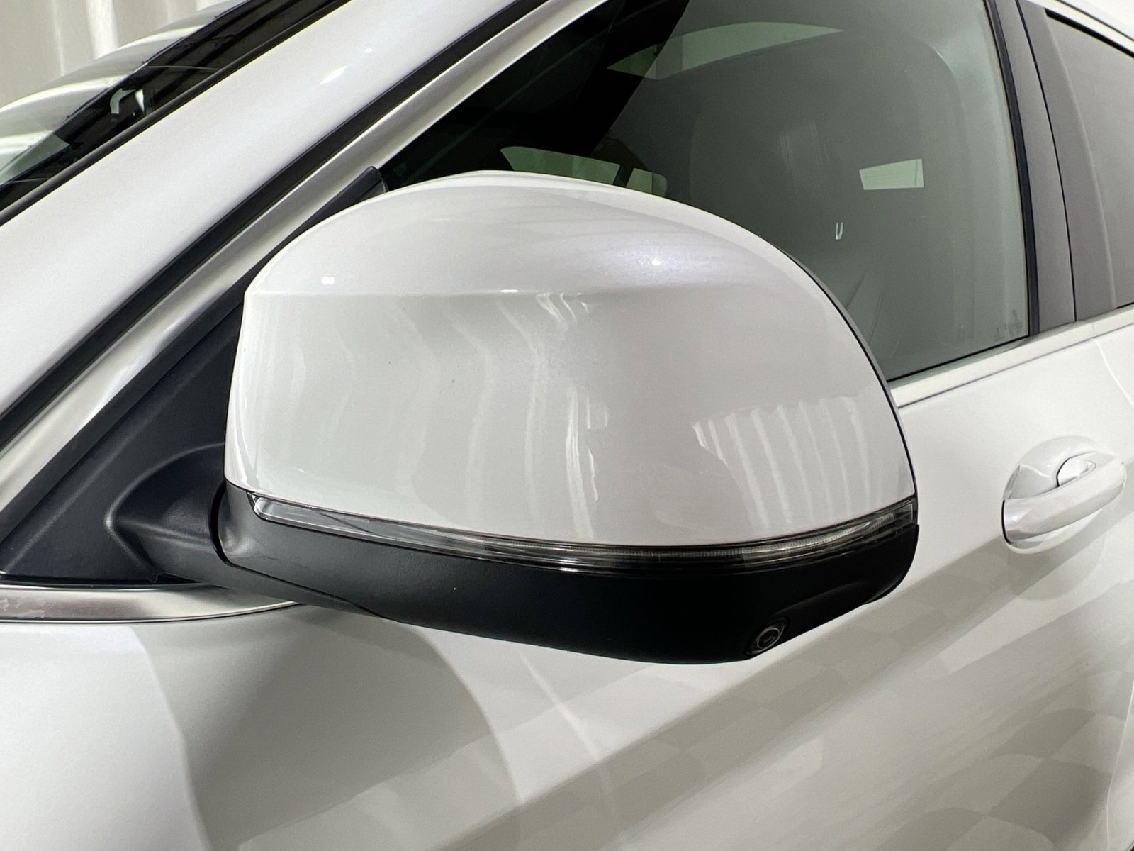 Used 2024 BMW X4 xDrive30i image 14