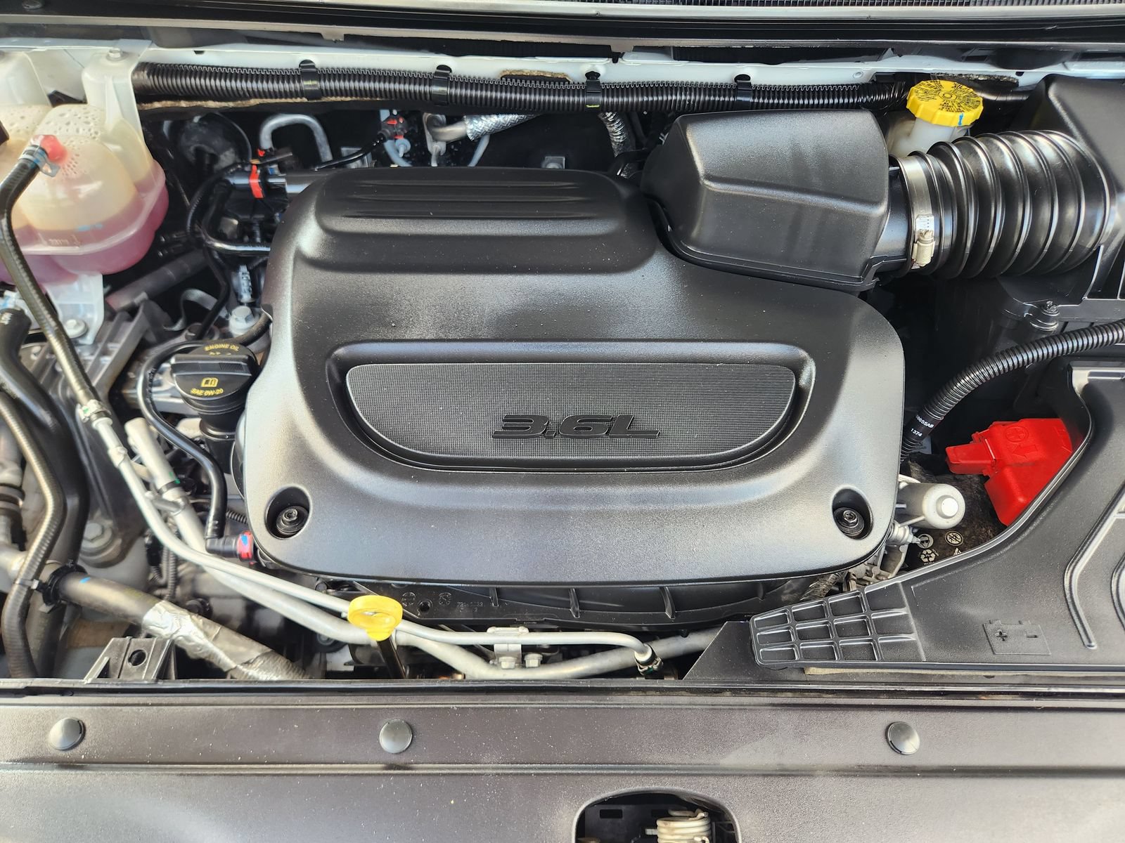 Used 2024 Chrysler Pacifica Touring-L FWD image 33