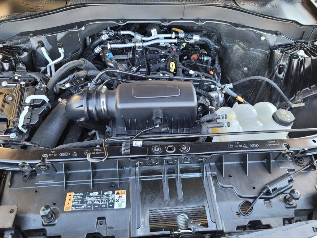 Used 2023 Ford Explorer XLT w/ Equipment Group 202A image 27