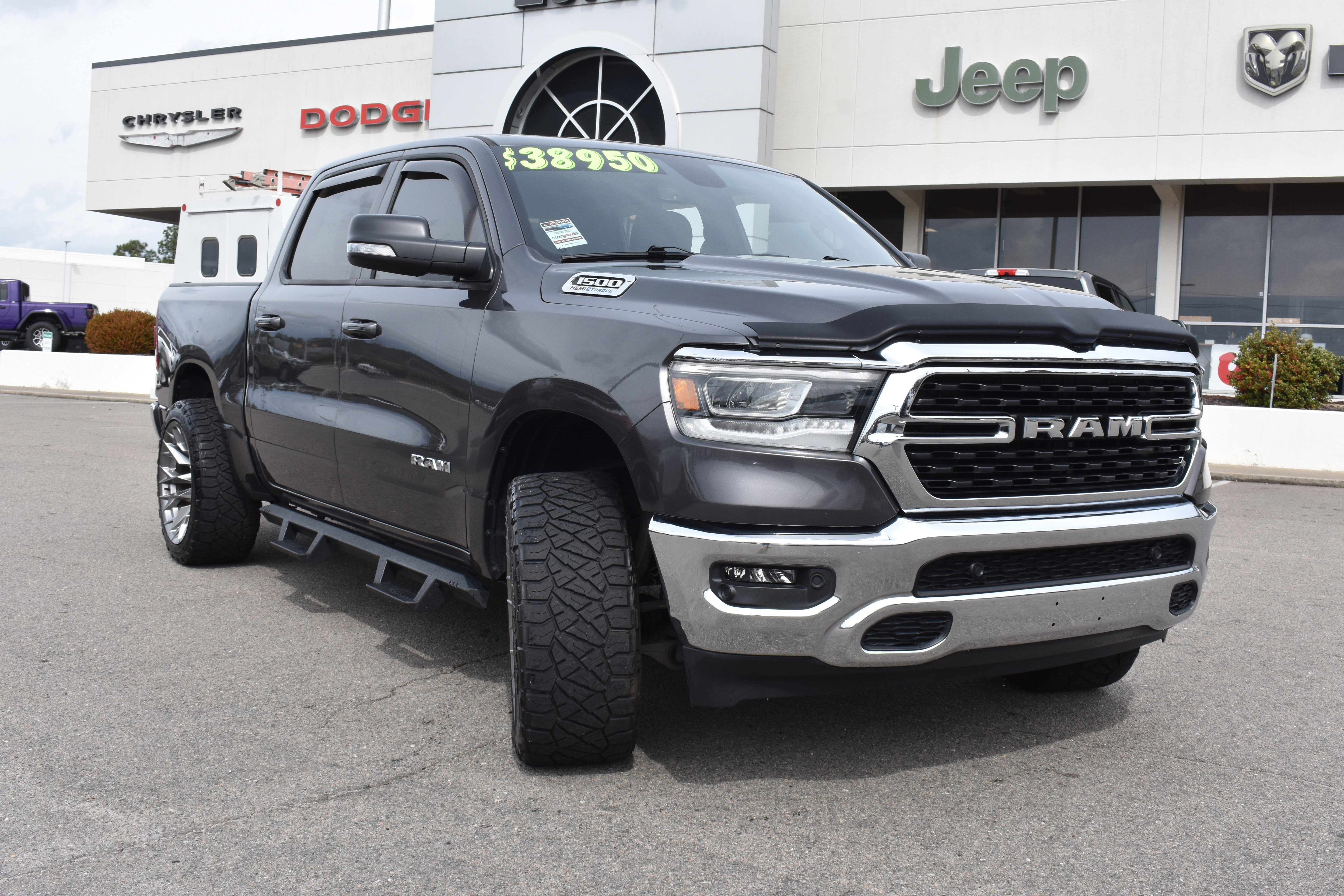 Used 2022 RAM 1500 Big Horn image 3