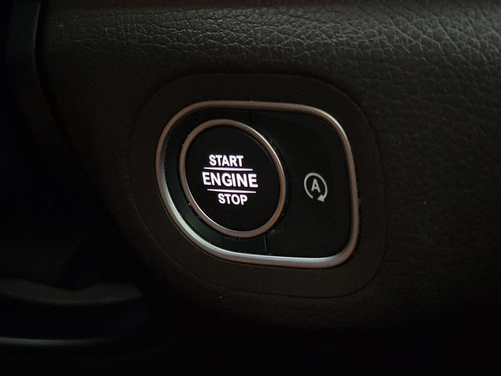 Used 2023 Mercedes-Benz GLS 450 4MATIC image 35
