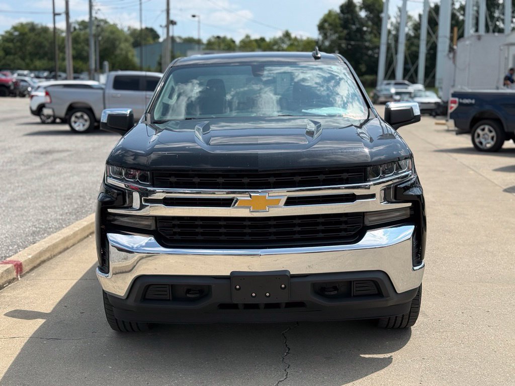 Used 2020 Chevrolet Silverado 1500 LT w/ LT Value Package AWD/4WD image 3