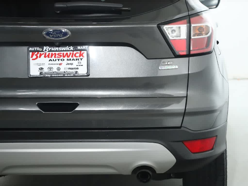 Used 2017 Ford Escape SE w/ Equipment Group 201A FWD image 46