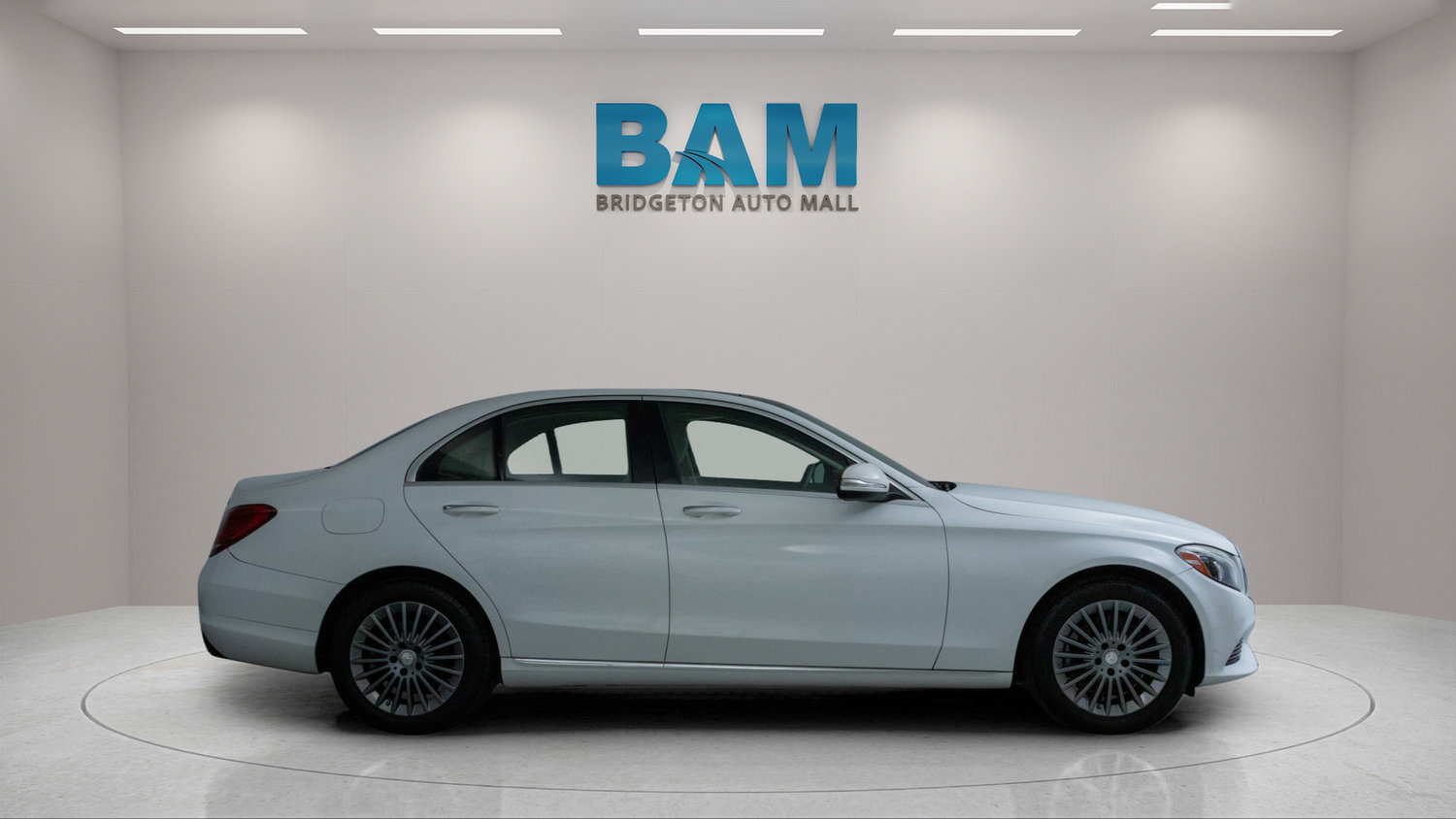 Used 2015 Mercedes-Benz C 300 4MATIC Sedan image 8