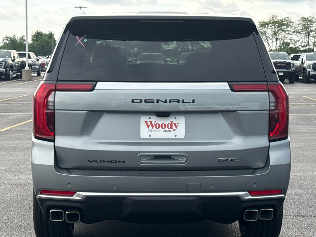 New 2026 GMC Yukon Denali w/ Denali Reserve Package AWD/4WD image 8