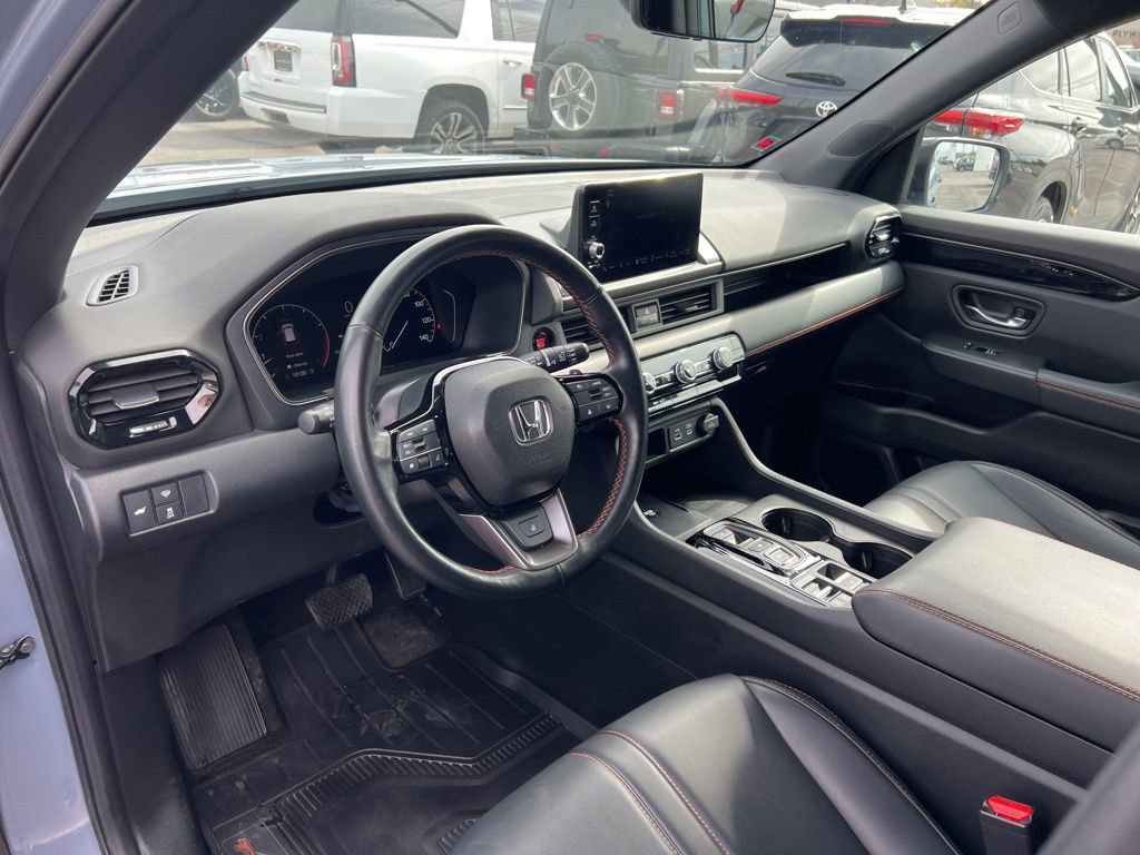 Used 2023 Honda Pilot TrailSport image 9