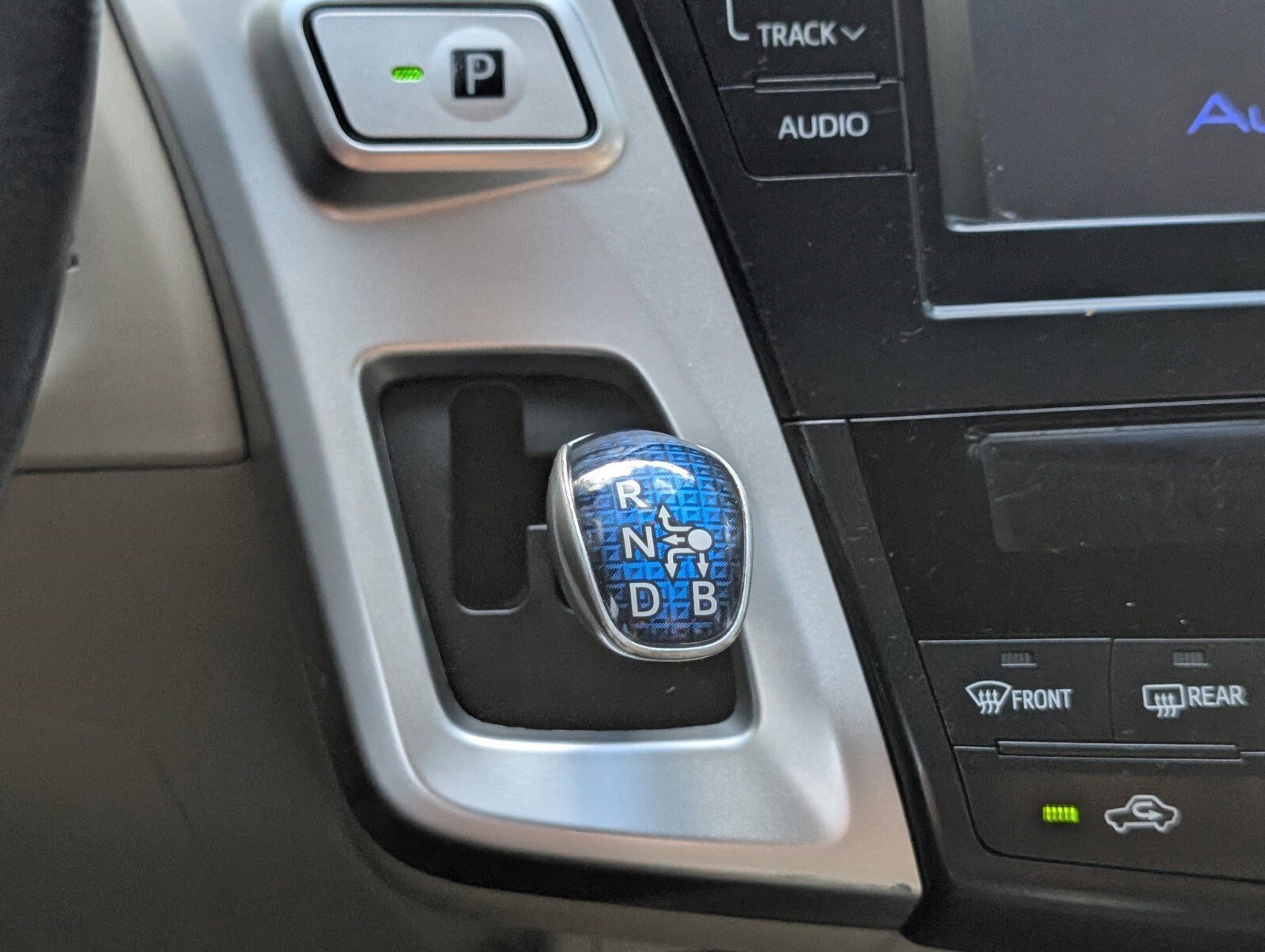 Used 2013 Toyota Prius V Five image 41