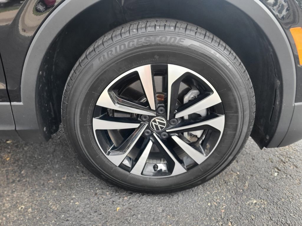 Used 2023 Volkswagen Tiguan S image 25