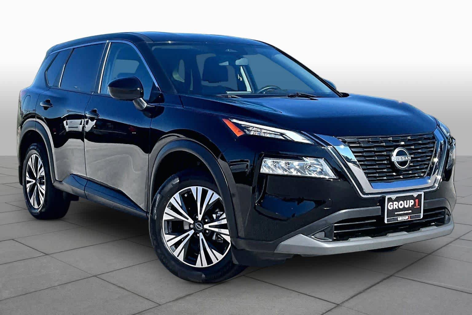 Used 2023 Nissan Rogue SV FWD image 3