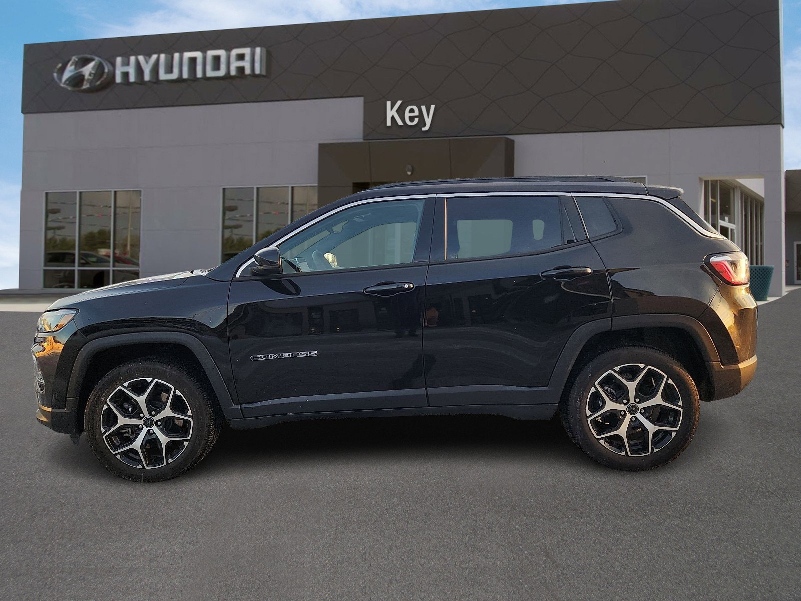 Used 2025 Jeep Compass Limited image 6