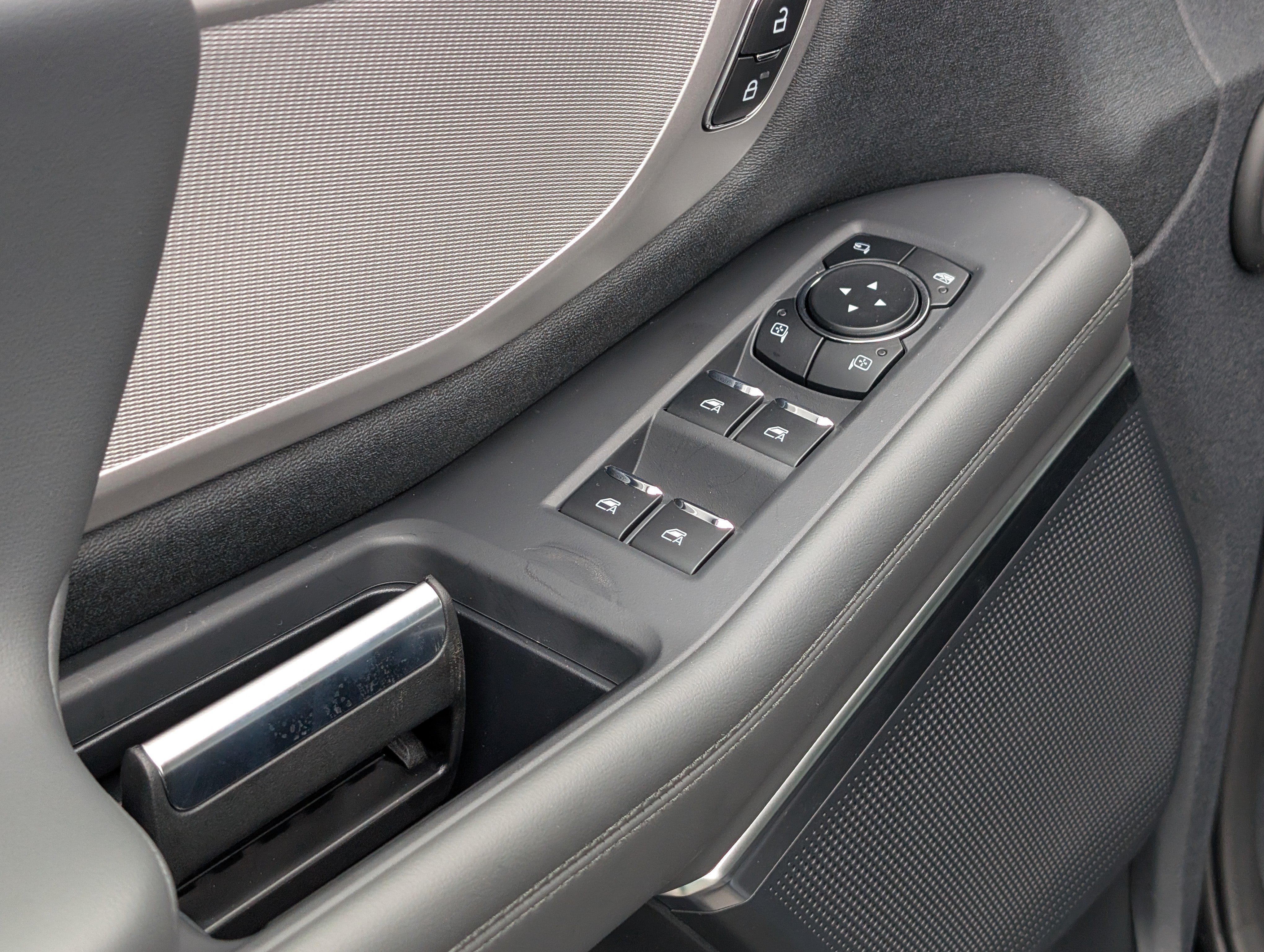 New 2026 Ford Expedition Active RWD image 18