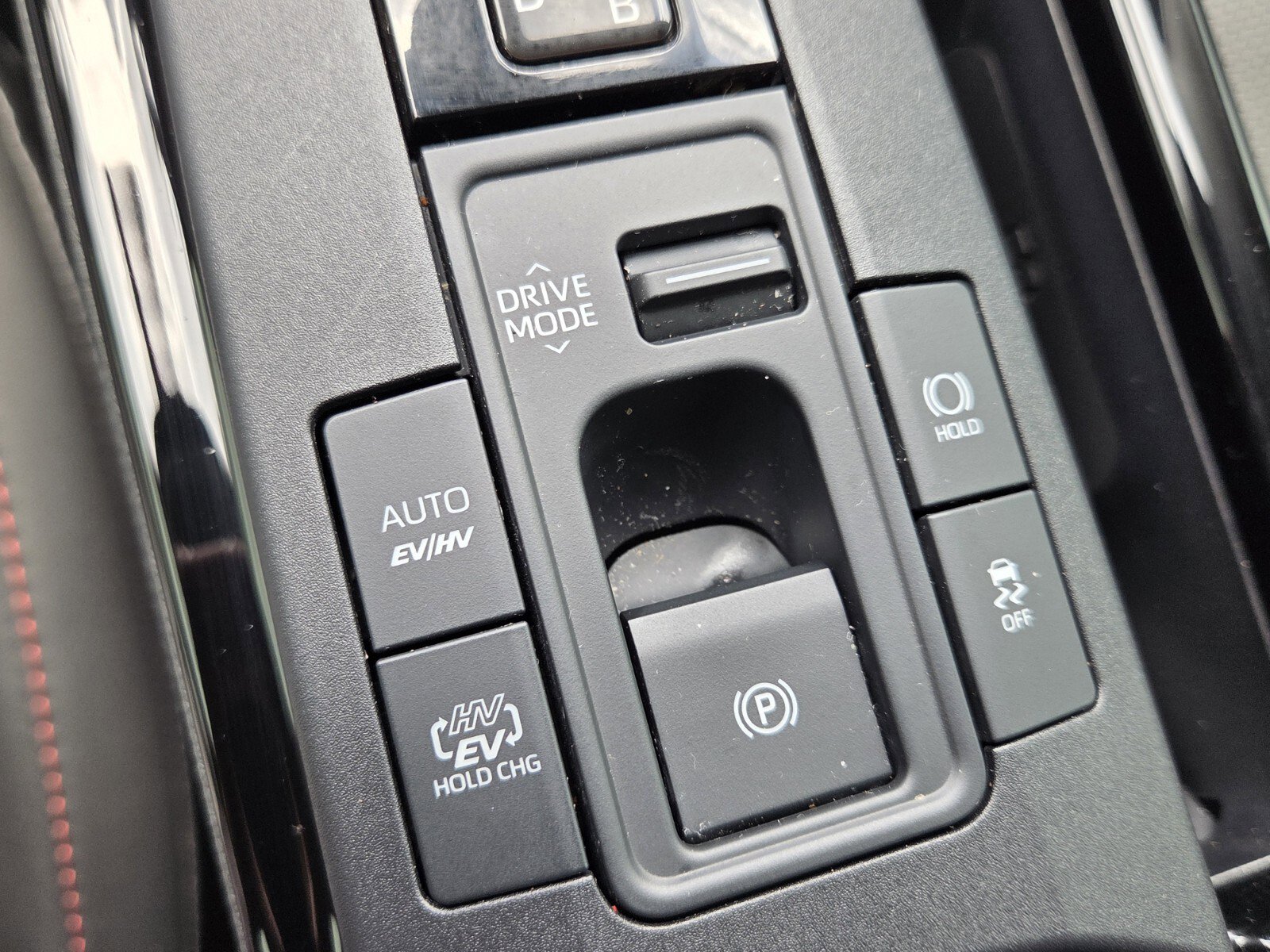 Used 2025 Toyota Prius Plug-In Hybrid FWD image 14