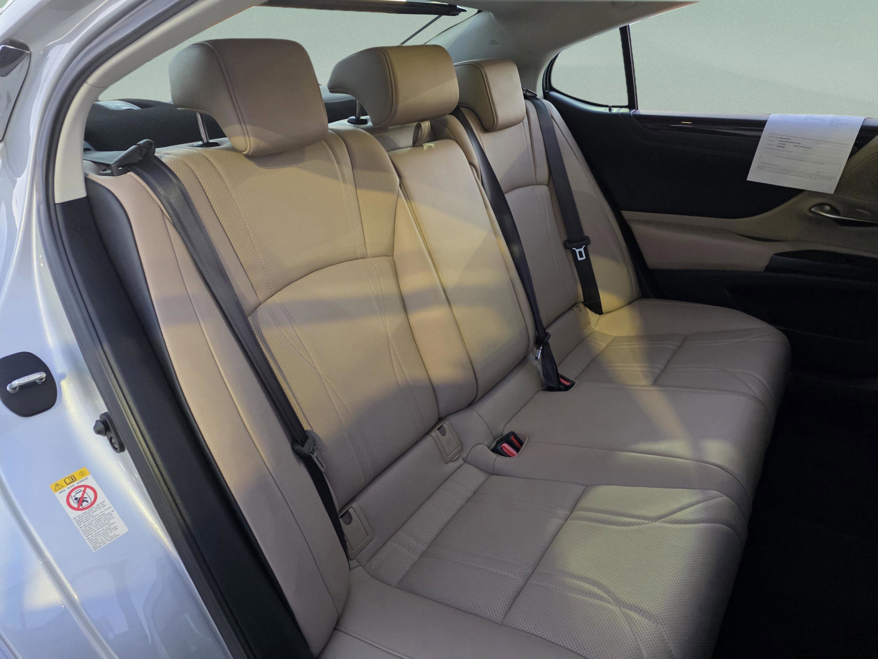 Used 2019 Lexus ES 350 image 27