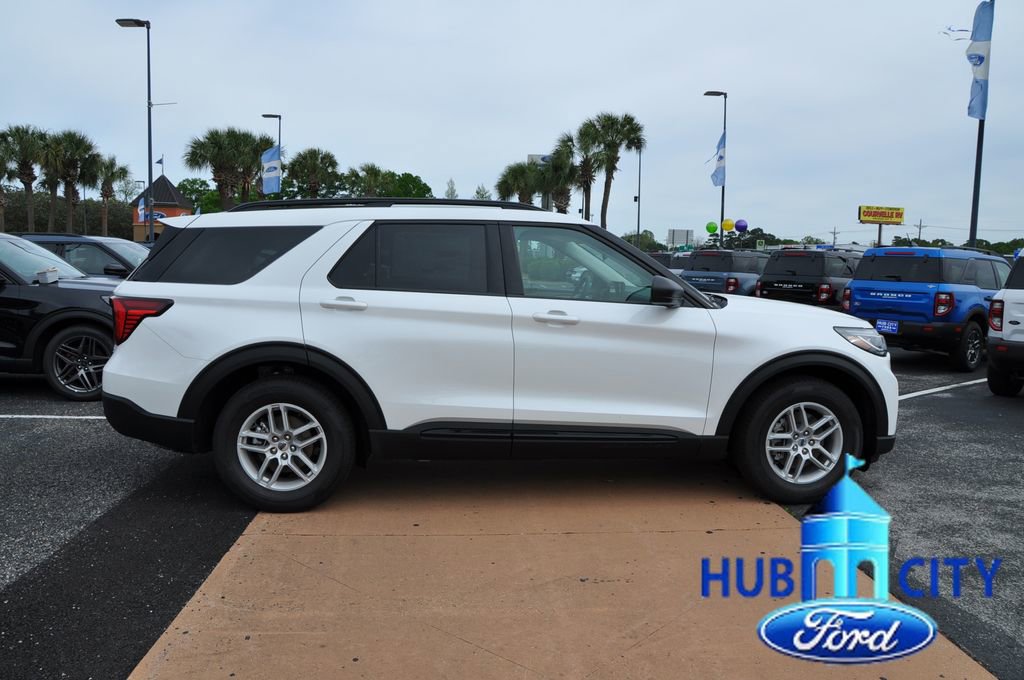 New 2026 Ford Explorer Active w/ Active Comfort Package RWD image 6
