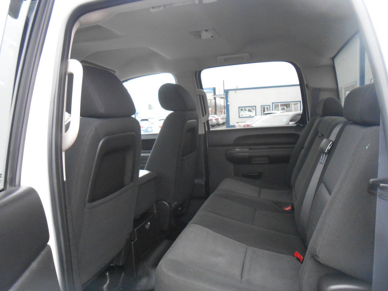 Used 2011 Chevrolet Silverado 3500 LT AWD/4WD image 12