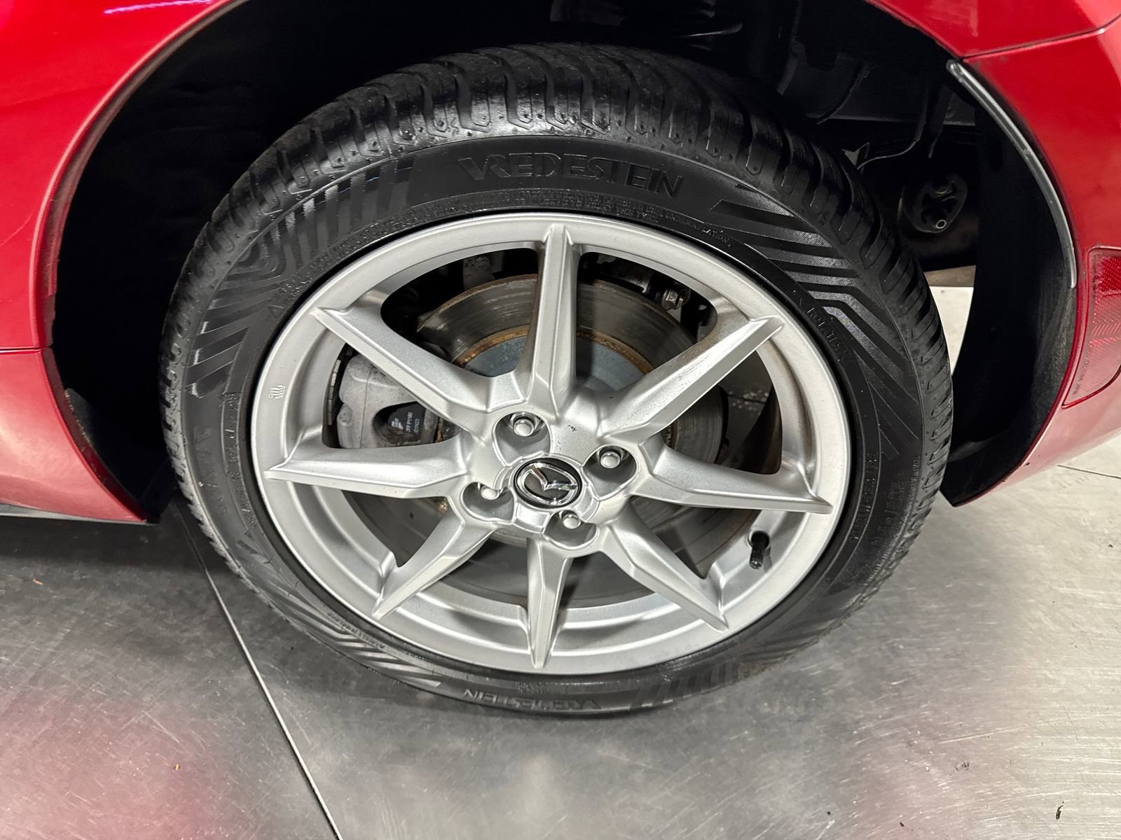 Used 2017 MAZDA MX-5 Miata Sport RWD image 6