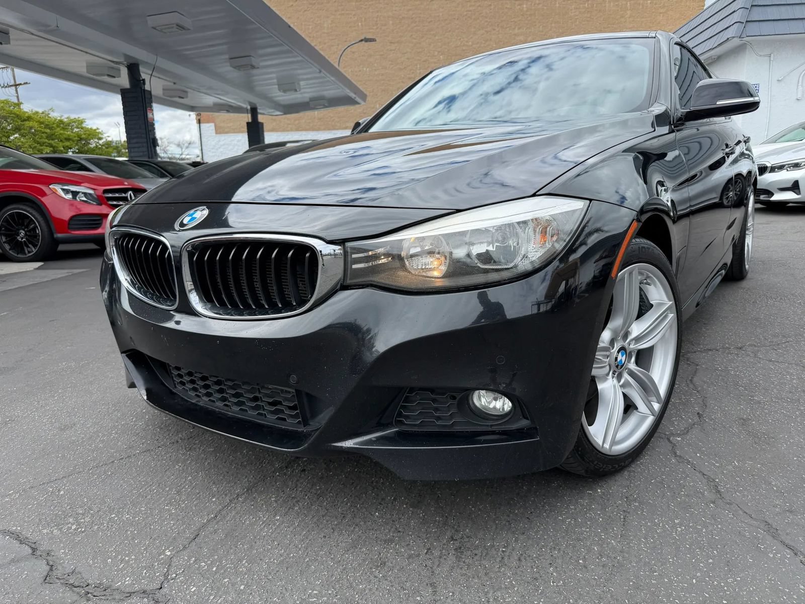 Used 2015 BMW 328i Gran Turismo xDrive AWD/4WD image 3
