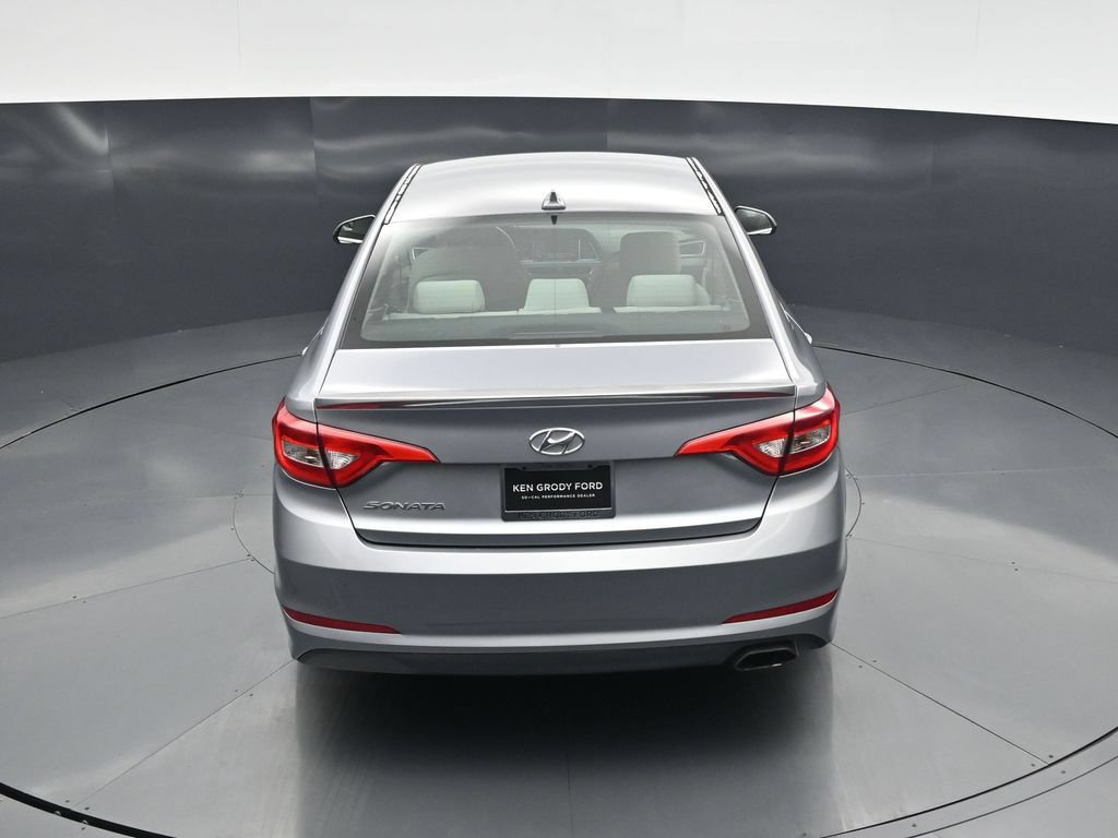 Used 2015 Hyundai Sonata SE w/ Option Group 09 FWD image 36