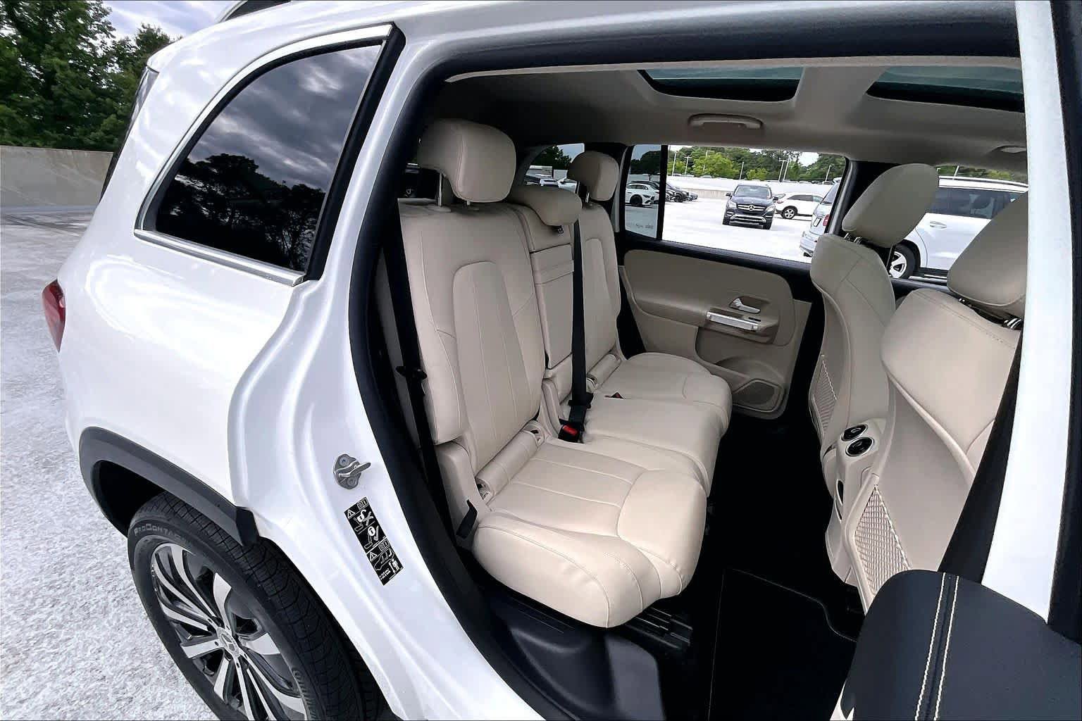 Used 2023 Mercedes-Benz GLB 250 image 19