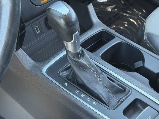 Used 2018 Ford Escape SE w/ SE Sport Appearance Package image 28