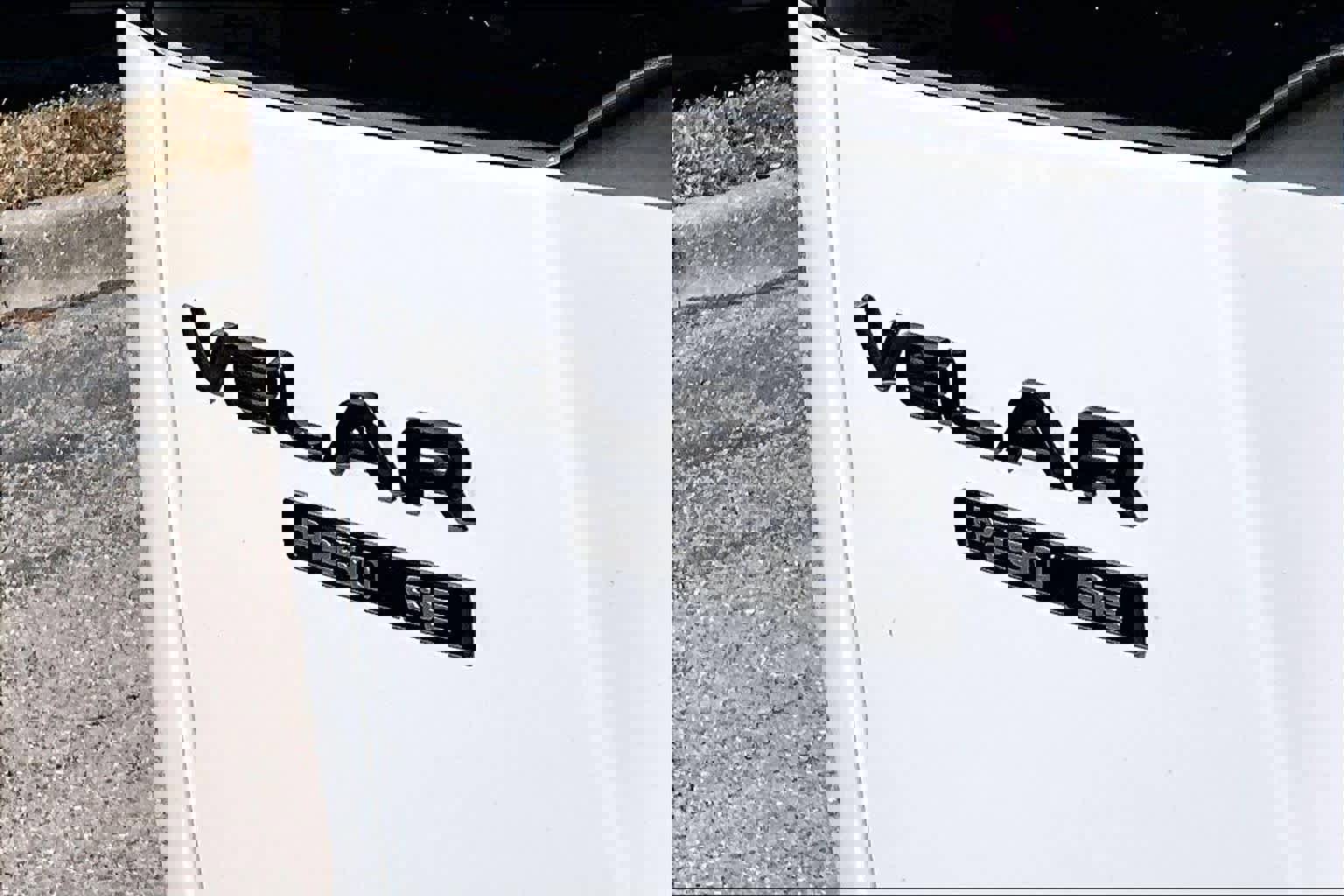 Used 2019 Land Rover Range Rover Velar R-Dynamic SE image 10