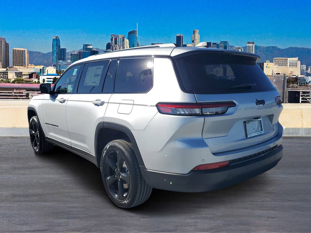 New 2025 Jeep Grand Cherokee L Altitude image 5