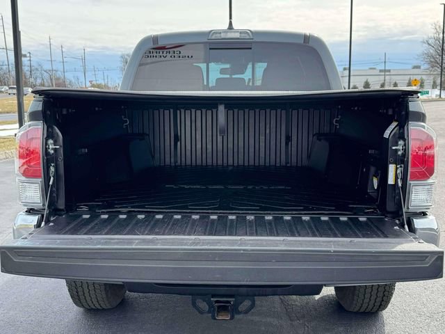 Used 2023 Toyota Tacoma TRD Off-Road image 10